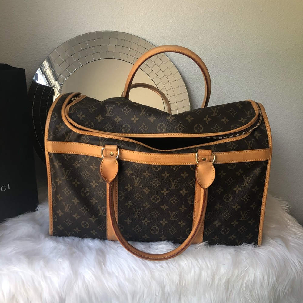 SOLD!!!!!!! ❌Louis Vuitton Dog Carrier 50